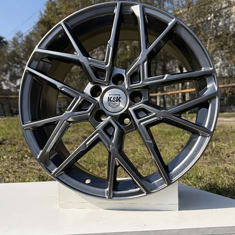 Вудроф (КС1044) 7.000xR18 5x115 DIA70.2 ET43 дарк платинум