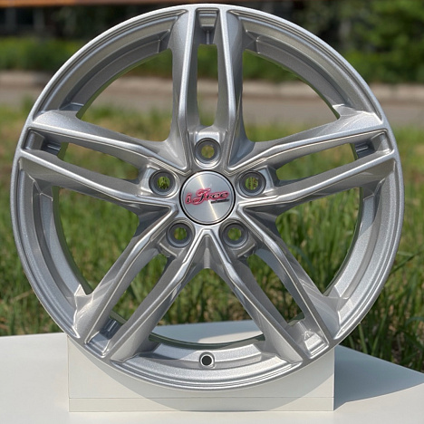 Moskva (КС689) 6.500xR16 5x112 DIA57.1 ET33 Нео-классик Moskva (КС689) 6.500xR16 5x112 DIA57.1 ET33 Нео-классик